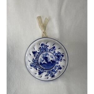 Vtg Delft Blue ~ Hand Painted Decorative Ceramic 5” Jello Mold With windmill